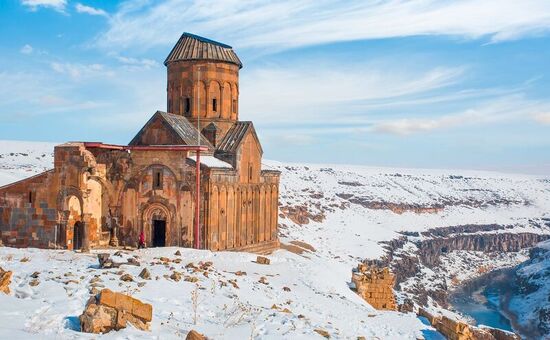 ANKARA ÇIKIŞLI UÇAKLI BUTİK VAN KARS ERZURUM TURU